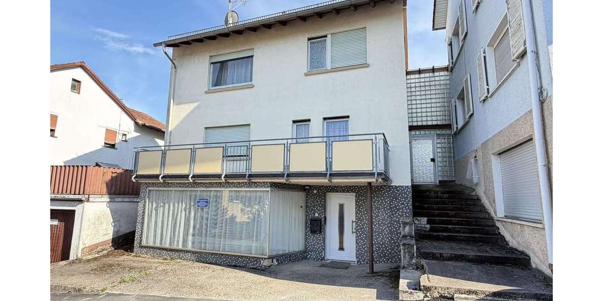 Einfamilienhaus Leimen - 7 Zimmer, 146 m&sup2;, 350.000&euro; | Angebot:27096343