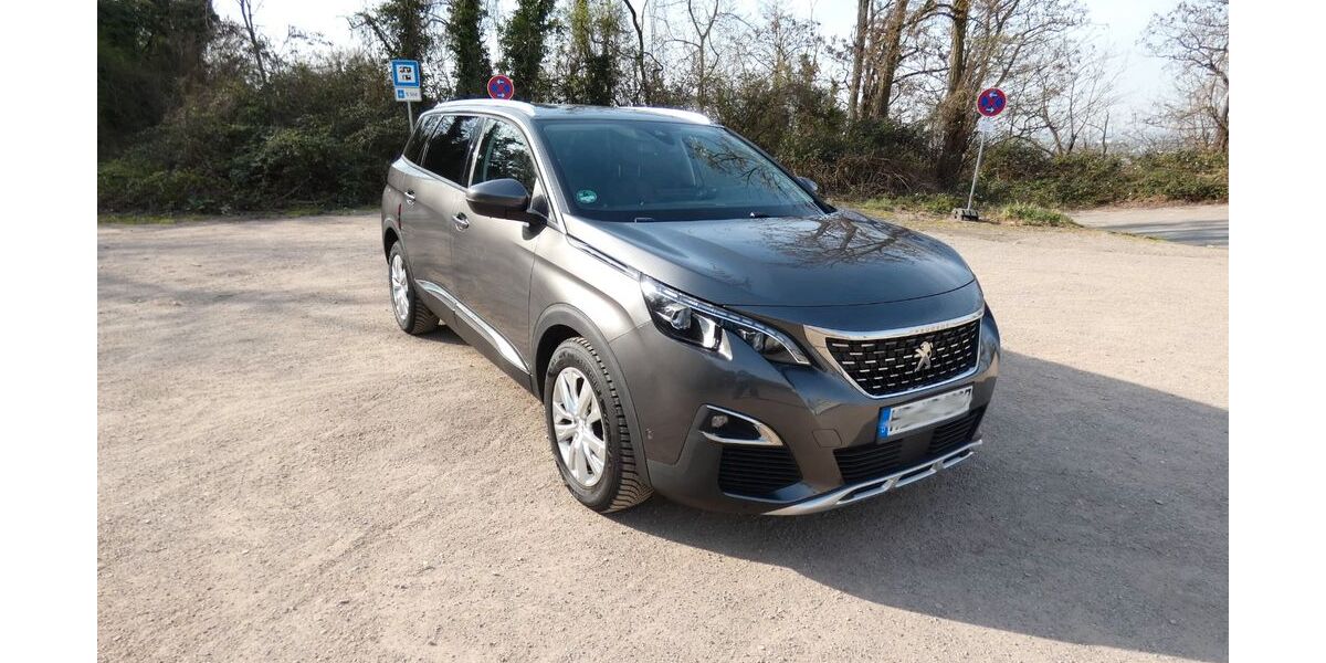Peugeot 5008 117.300 km 16.500 &euro; Dossenheim 69221