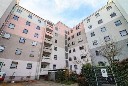 Für Tatkräftige: 3 Zimmer Wohnung mit 2 Balkone in Zwingenberg 3 zimmer