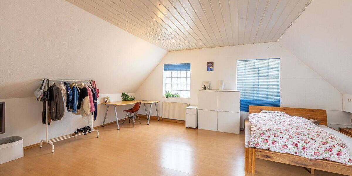 Etagenwohnung Weinheim - 5 Zimmer, 213 m&sup2;, 490.000&euro; | Angebot:25986088