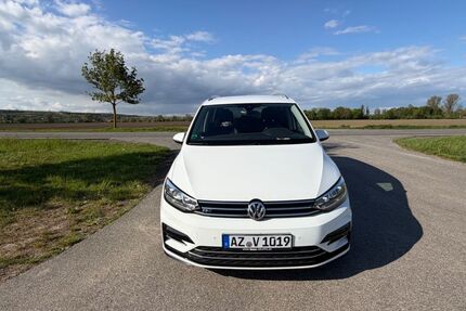 VW Touran 179.440 km 19.600 &euro; Bechtheim 67595