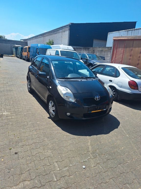 Yaris