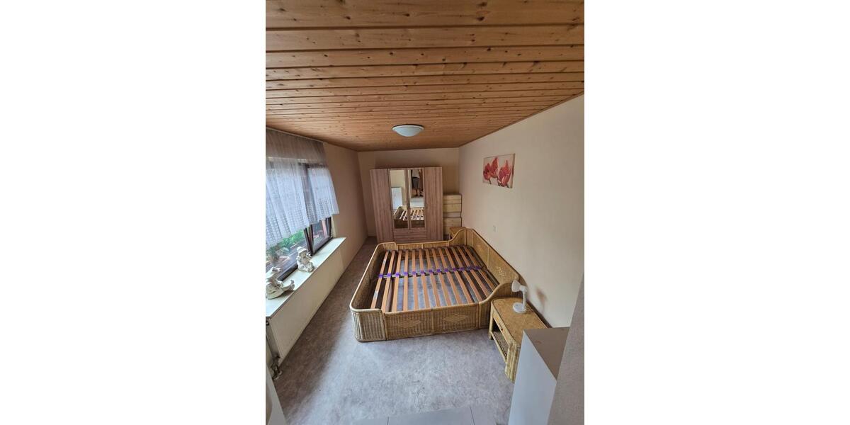 Erdgeschoßwohnung Brühl - 3 Zimmer, 82 m&sup2;, 950&euro; | Angebot:26250415