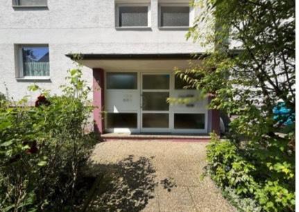 Eigentumswohnung in guter Lage mit 2 Außenstellplätzen 3 zimmer