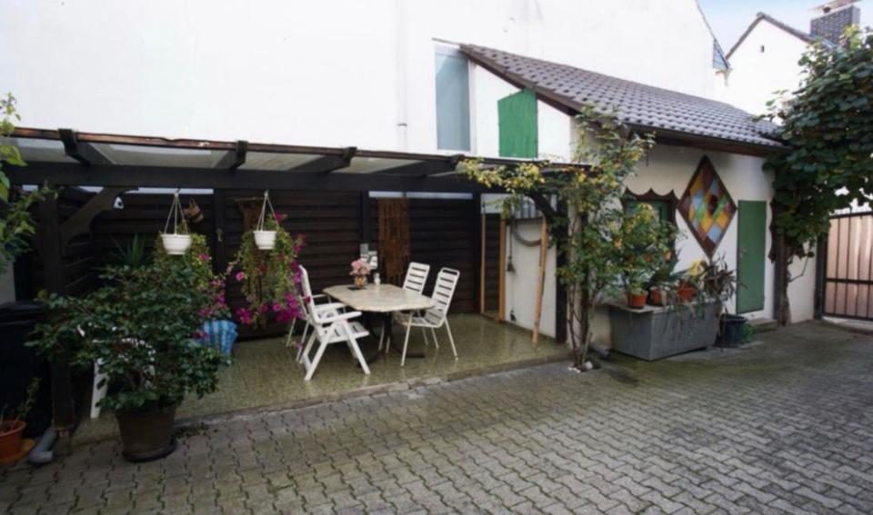 Reihenhaus Ludwigshafen am Rhein - 4.5 Zimmer, 140 m&sup2;, 1.300&euro; | Angebot:25715290