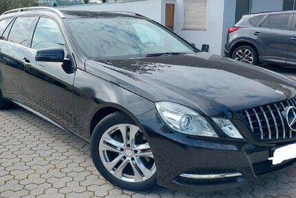 Mercedes-Benz E 220 292.100 km 7.990 &euro; MANNHEIM 68307