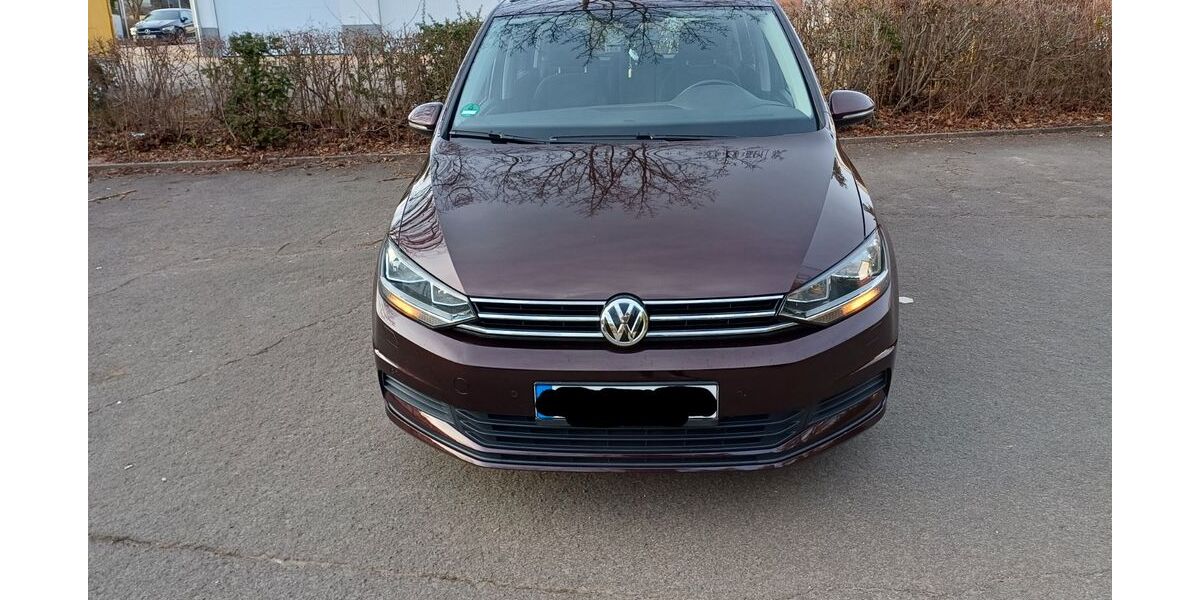 VW Touran 184.000 km 8.499 &euro; Eisenberg 67304