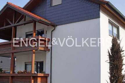 Haus Sandhausen - 8 Zimmer, 183 m&sup2;, 698.000&euro; | Angebot:24973261
