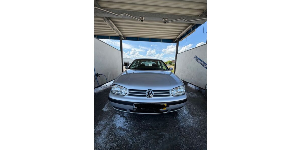 VW Golf 240.000 km 1.100 &euro; Altlussheim 68804