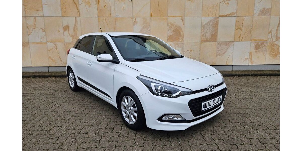Hyundai i20 76.000 km 10.490 € Schwetzingen 68723