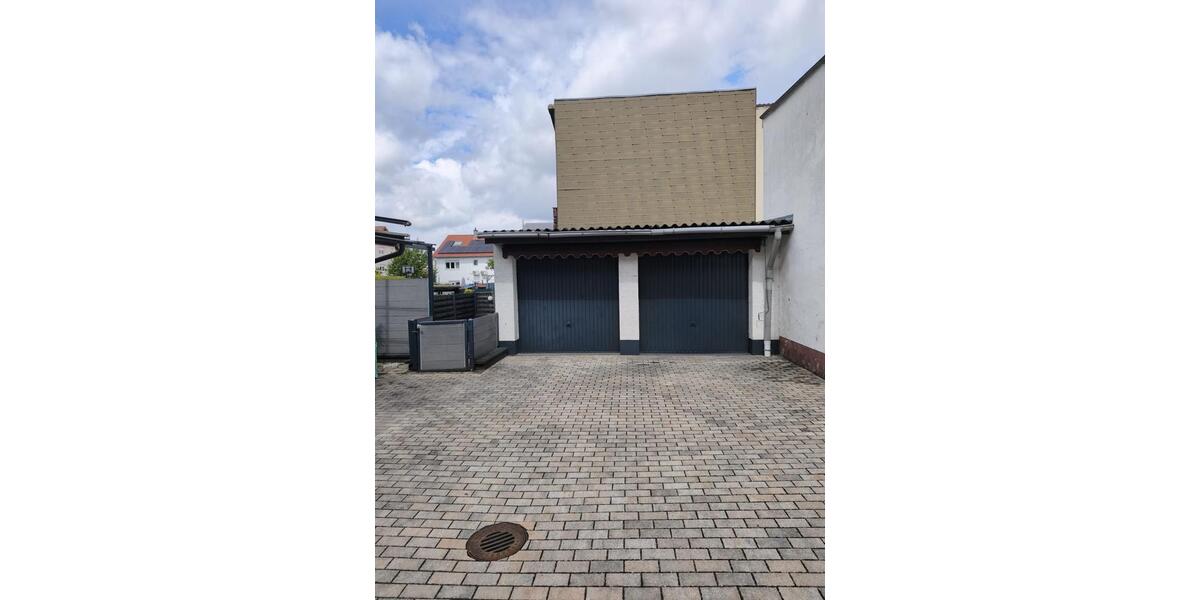 Reihenhaus Hockenheim - 9 Zimmer, 175 m&sup2;, 585.000&euro; | Angebot:26802434