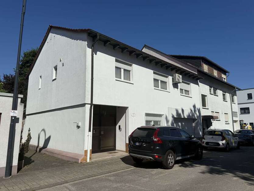 Haus zum Kaufen in Schwetzingen 629.000 € 212 m²