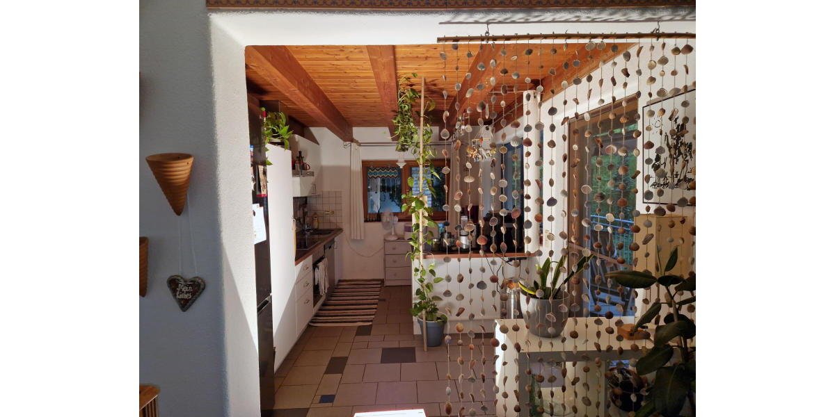 ObjNr:19749 - Äusserst gepflegtes 2-Fam. Haus mit Garten und PkW-Stellplätzen in ruhiger Lage in Einhausen 6 zimmer