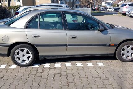 Opel Omega 112.718 km 3.500 &euro; Flörsheim-Dalsheim 67592