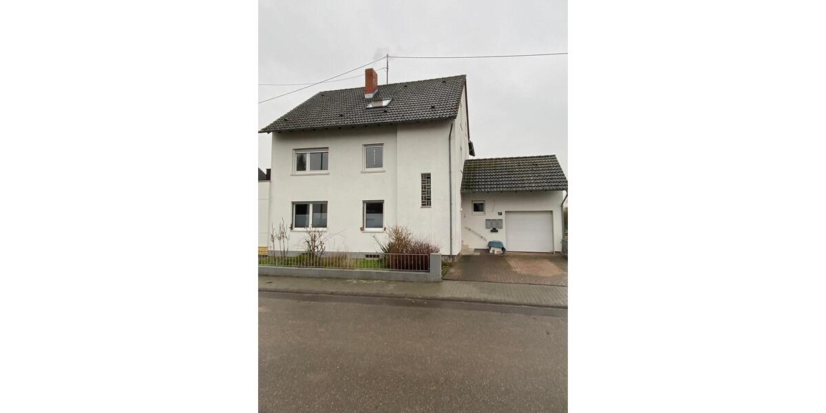 Etagenwohnung Neustadt an der Weinstraße Duttweiler - 3 Zimmer, 83 m&sup2;, 890&euro; | Angebot:25026283