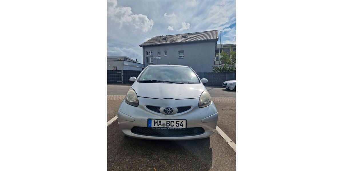 Toyota Aygo (X) 58.000 km 3.100 &euro; Mannheim 68159