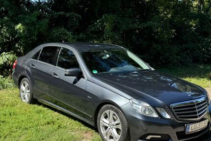 Mercedes E 220