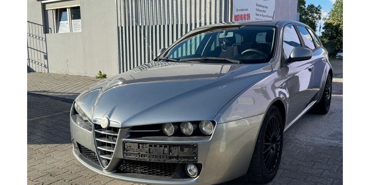 Alfa Romeo 159 246.840 km 1.299 &euro; Mannheim 68199