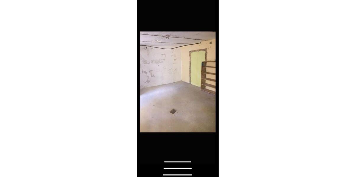 Lagerfläche 10-400 qm Loft Büro Selfstorage Keller zimmer