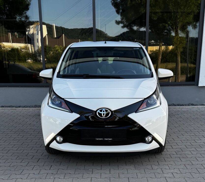 Toyota Aygo (X) 32.500 km 11.500 € Weinheim 69469