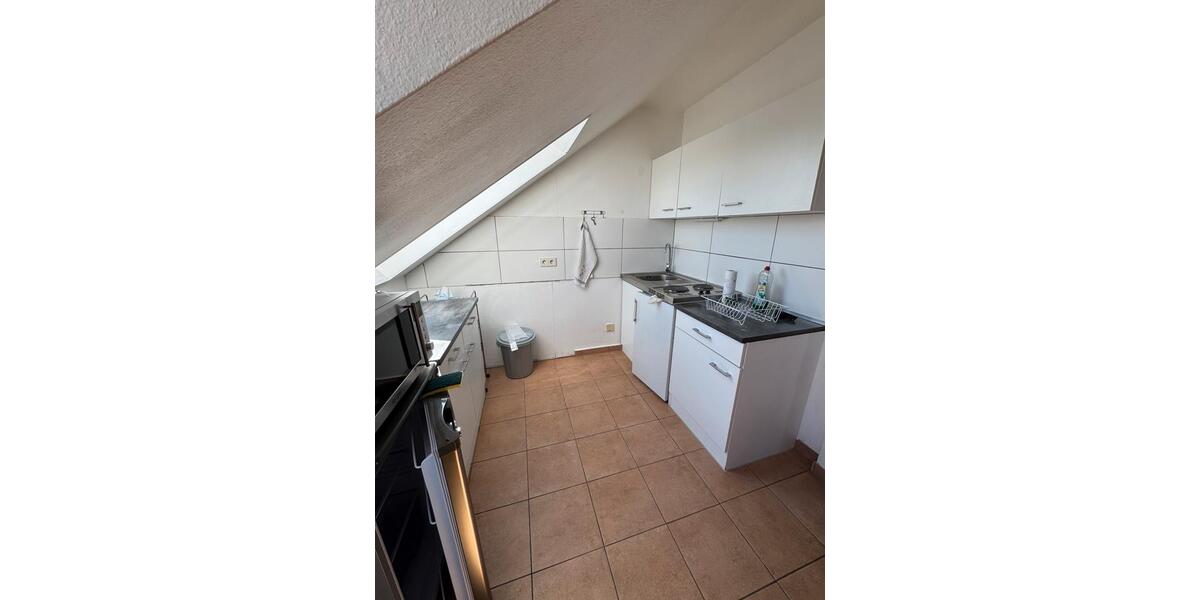 Dachgeschoßwohnung Ludwigshafen am Rhein Edigheim - 1 Zimmer, 33 m&sup2;, 570&euro; | Angebot:26224948