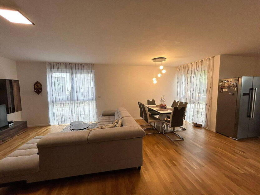 Leben und Wohlfühlen am Fronhof - Moderne 3-Zimmer NeubauWohnung mit Balkon