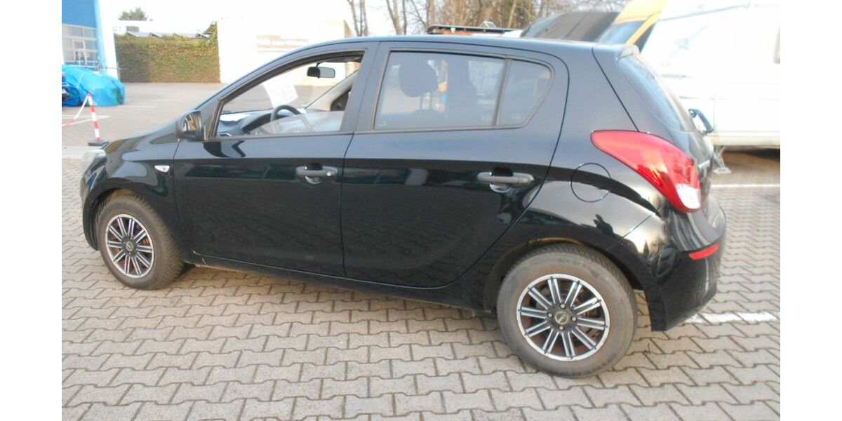 Hyundai i20 112.300 km 4.850 &euro; Bürstadt 68642