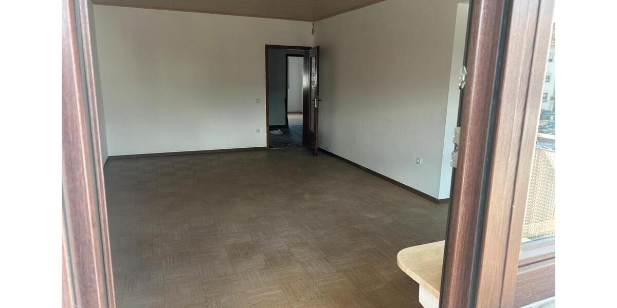 Etagenwohnung Schwetzingen - 3 Zimmer, 86 m&sup2;, 1.150&euro; | Angebot:25305324