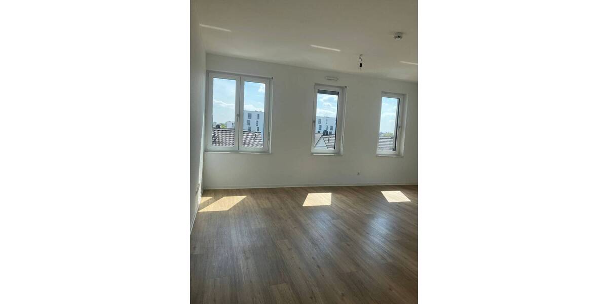 Etagenwohnung Mannheim Käfertal - 3 Zimmer, 107 m&sup2;, 1.341&euro; | Angebot:26259337