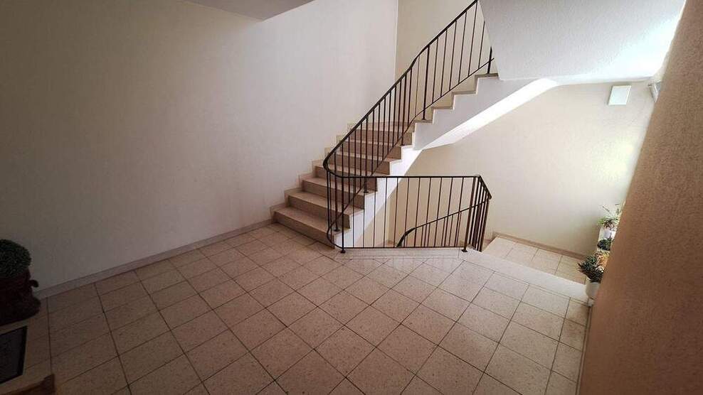 Limburgerhof - Große 2 Zimmerwohnung mit Balkon in zentraler Lage