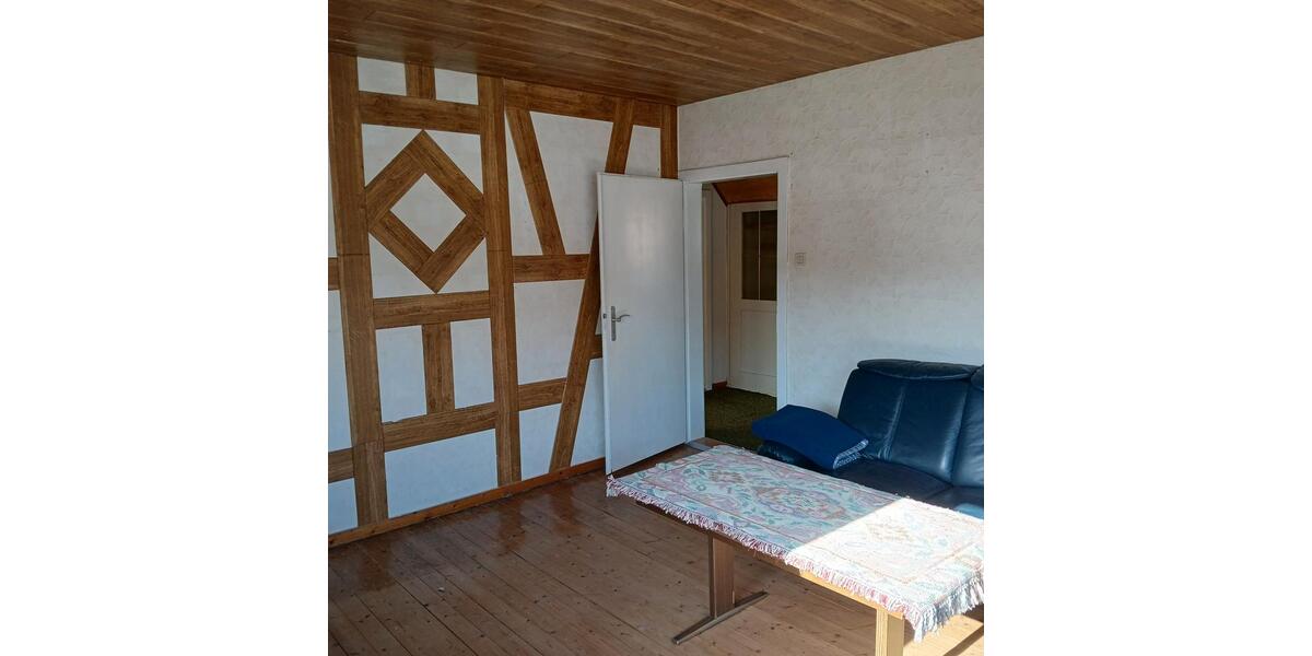 Einfamilienhaus Fürth - 8 Zimmer, 186 m&sup2;, 380.000&euro; | Angebot:26168111