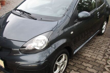 Toyota Aygo (X) 100.800 km 5.899 &euro; Neustadt an der Weinstrasse 67433