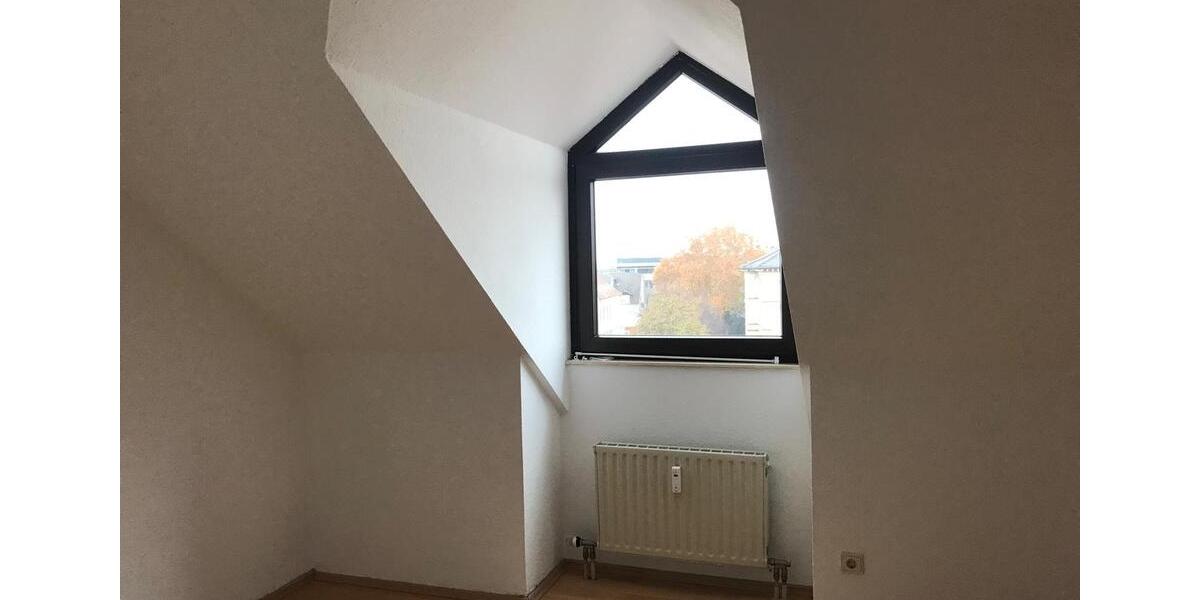 Dachgeschoßwohnung Frankenthal (Pfalz) - 3 Zimmer, 66 m&sup2;, 195.000&euro; | Angebot:25099791