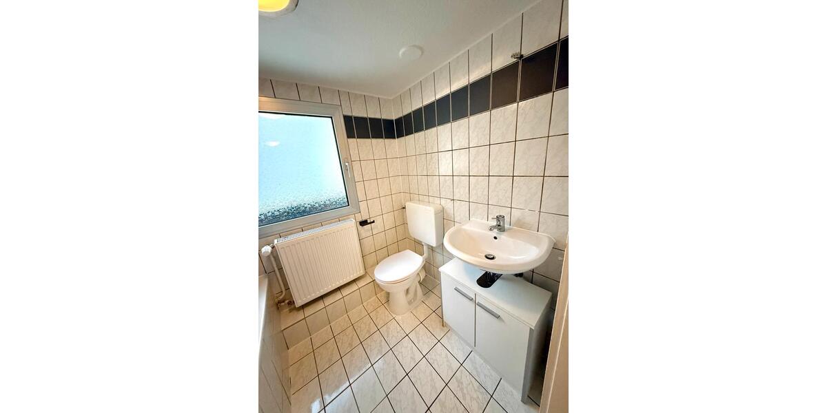 Kleines Einfamilienhaus als 3 ZKB mit Abstellraum und Keller 3 zimmer