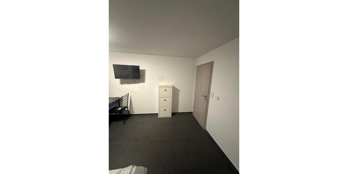 Erdgeschoßwohnung Ludwigshafen am Rhein Ludwigshafen-Oggersheim - 1 Zimmer, 28 m&sup2;, 700&euro; | Angebot:26214675