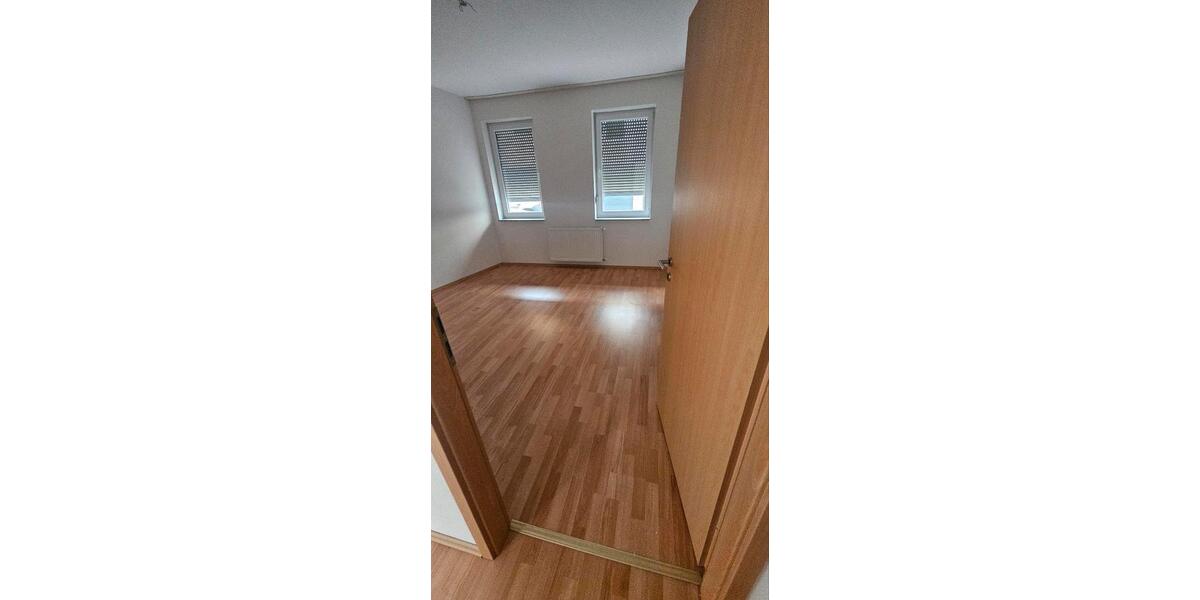 Erdgeschoßwohnung Frankenthal (Pfalz) - 1 Zimmer, 70 m&sup2;, 790&euro; | Angebot:26049483