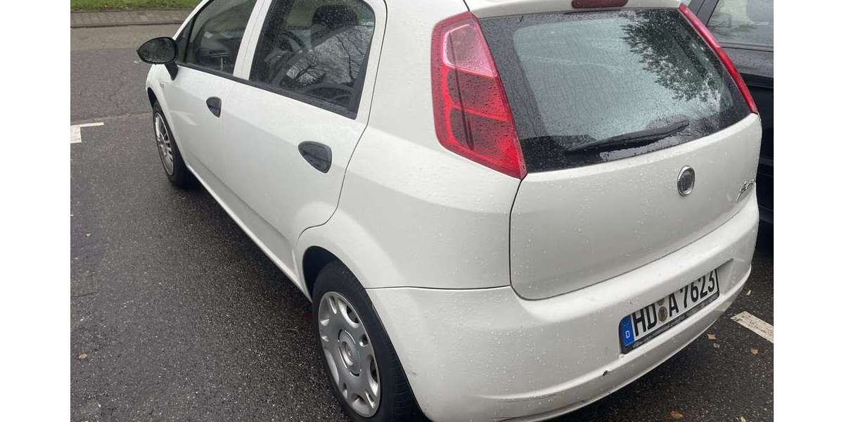 Fiat Punto 144.000 km 2.499 &euro; Nussloch 69226