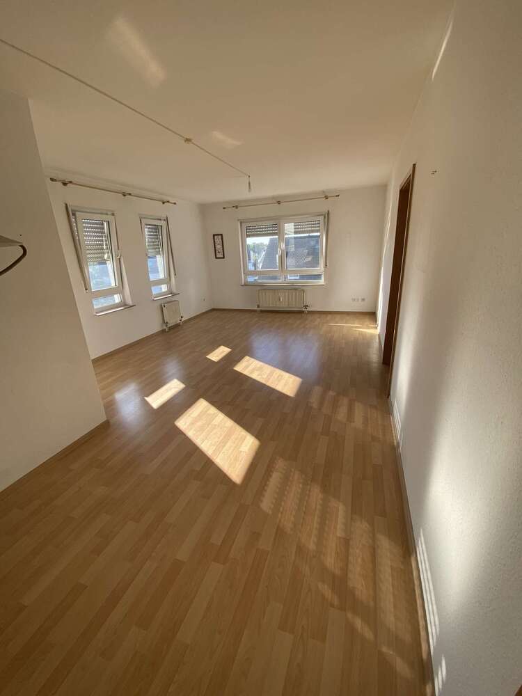 Wohnung zum Mieten in Hockenheim 650 € 67.89 m²