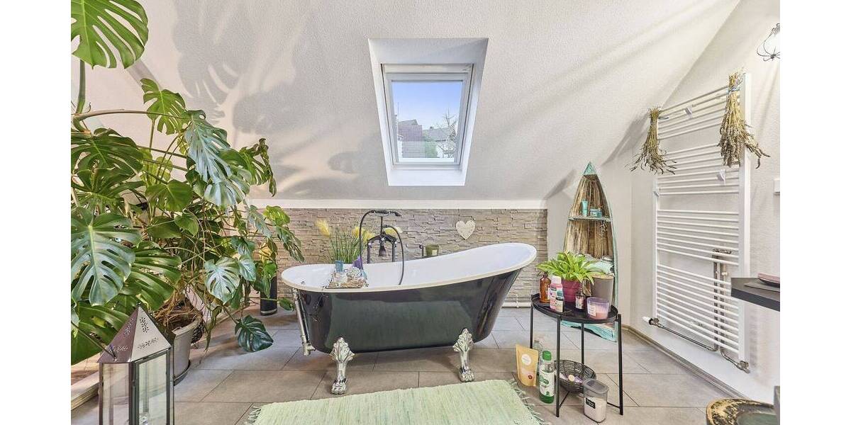 Einfamilienhaus Heppenheim Kirschhausen - 9 Zimmer, 294 m&sup2;, 749.000&euro; | Angebot:26043949