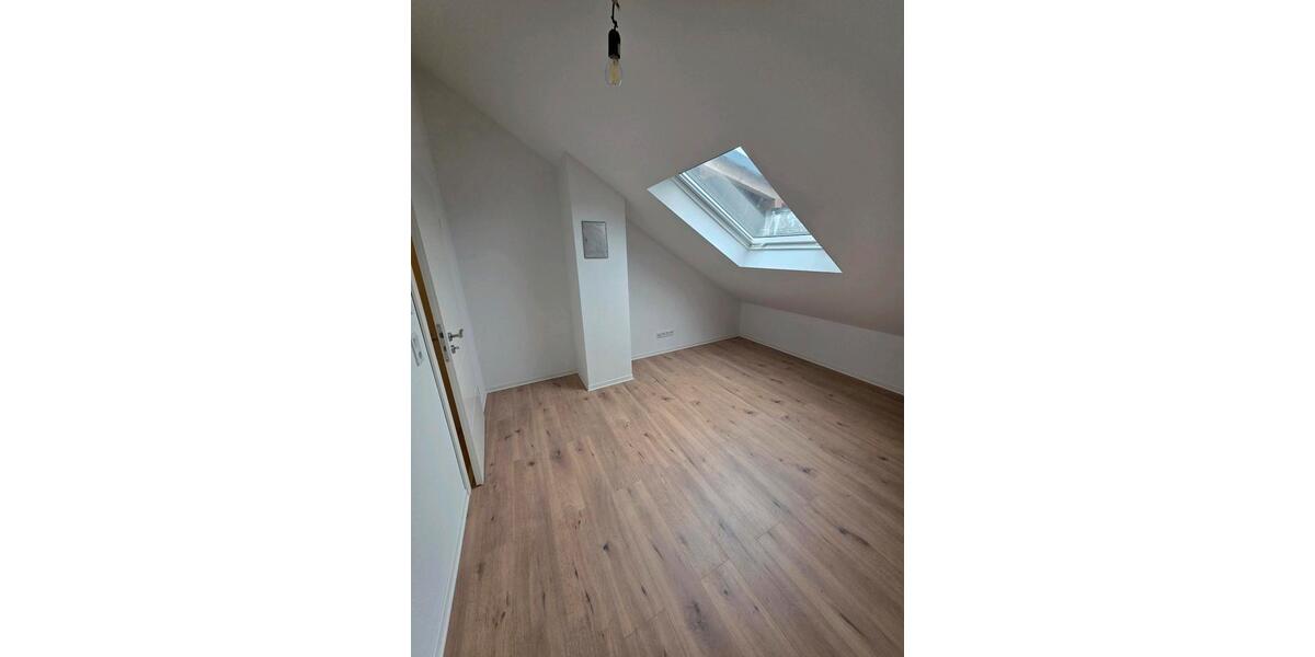 Dachgeschoßwohnung Worms Nördliche Vororte - 3 Zimmer, 65 m&sup2;, 900&euro; | Angebot:24816155