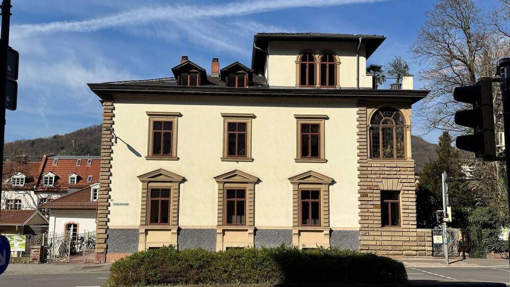 Charakter, Lage, Potenzial - vielseitige Einheit in denkmalgeschütztem Heidelberger Anwesen - Etagenwohnung Heidelberg Altstadt | Angebot:26122571