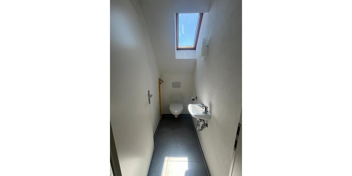 Dachgeschoßwohnung Worms - 2 Zimmer, 67 m&sup2;, 695&euro; | Angebot:25052142