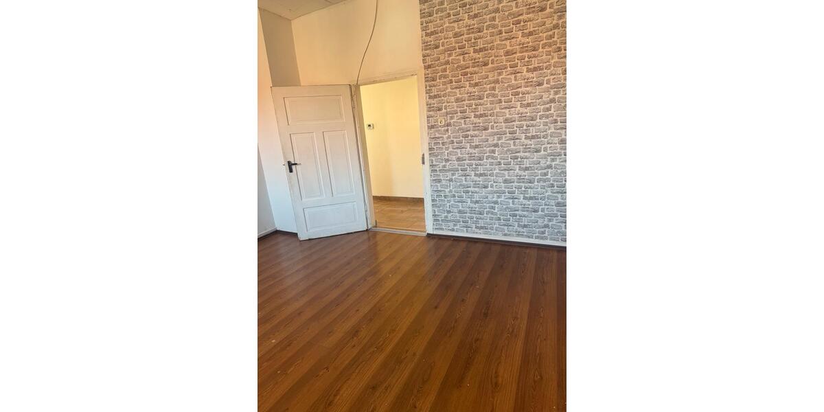 Dachgeschoßwohnung Frankenthal (Pfalz) - 3 Zimmer, 75 m&sup2;, 960&euro; | Angebot:26262835