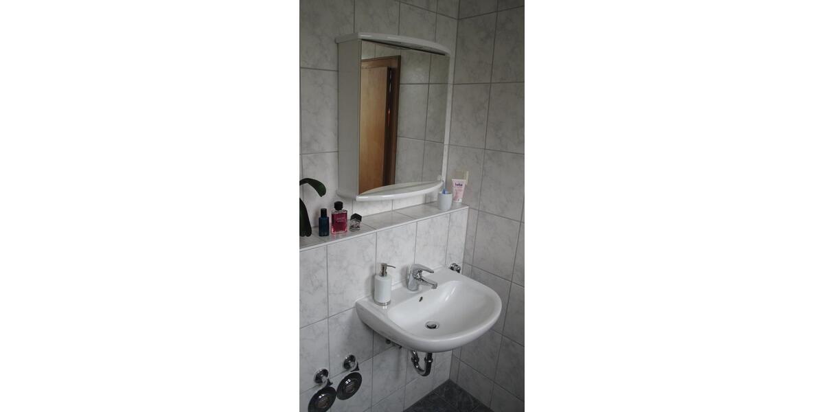 Dachgeschoßwohnung Ludwigshafen am Rhein Edigheim - 2 Zimmer, 41 m&sup2;, 370&euro; | Angebot:25331958