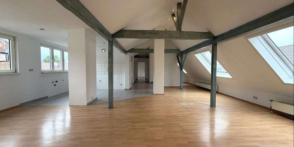 Etagenwohnung Mannheim Neckarstadt-Ost - 3 Zimmer, 108 m&sup2;, 280.000&euro; | Angebot:27024323