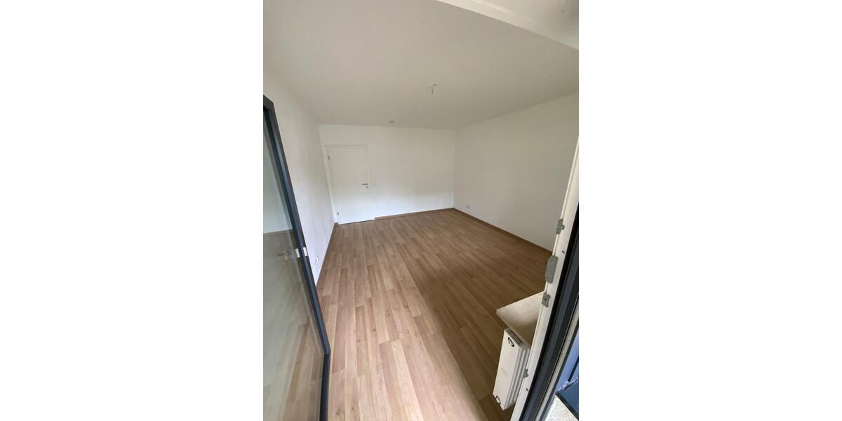 Etagenwohnung Ludwigshafen am Rhein Rheingönheim - 2 Zimmer, 75 m&sup2;, 1.150&euro; | Angebot:26196445