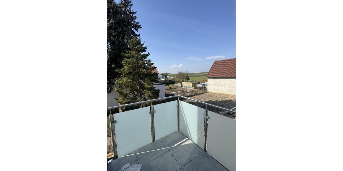 Etagenwohnung Römerberg - 3 Zimmer, 93 m&sup2;, 1.050&euro; | Angebot:25435679