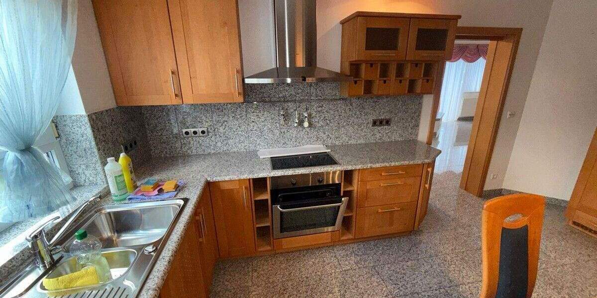 Etagenwohnung Speyer West - 4 Zimmer, 146 m&sup2;, 1.600&euro; | Angebot:25108292