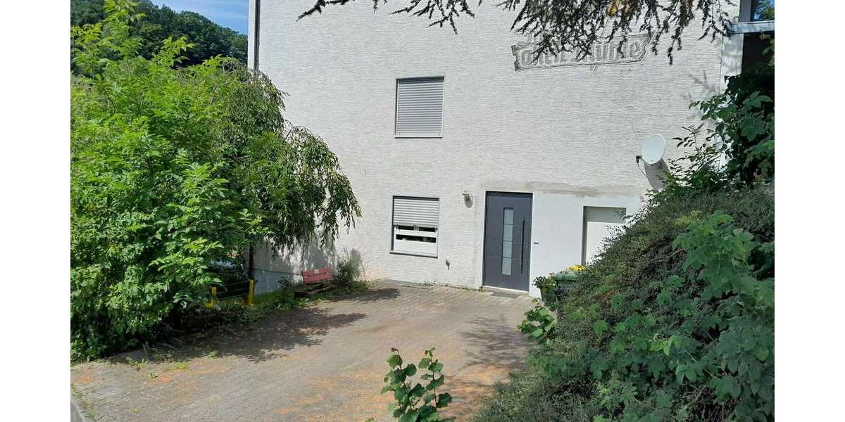 Wohnung zum Kaufen in Wald-Michelbach 239.000 € 130.7 m² 4.5 zimmer