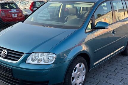 VW Touran 270.000 km 2.490 &euro; Reilingen 68799